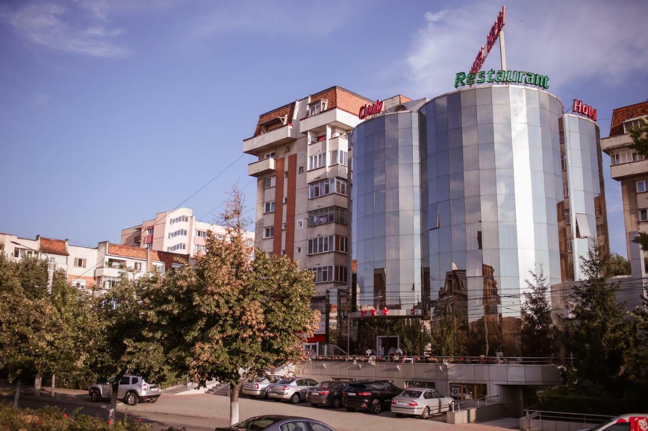 Hotel Helin - Calea Bucuresti Крайова Екстер'єр фото