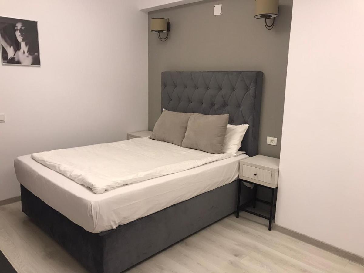 Hotel Helin - Calea Bucuresti Крайова Екстер'єр фото